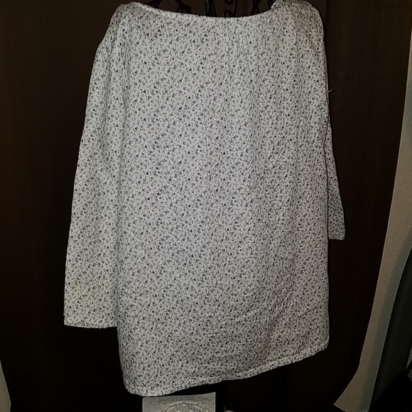 Blouse - Picture 4 of 6